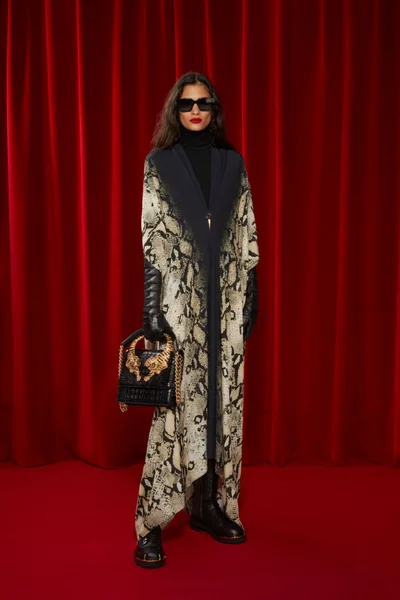 Look 13